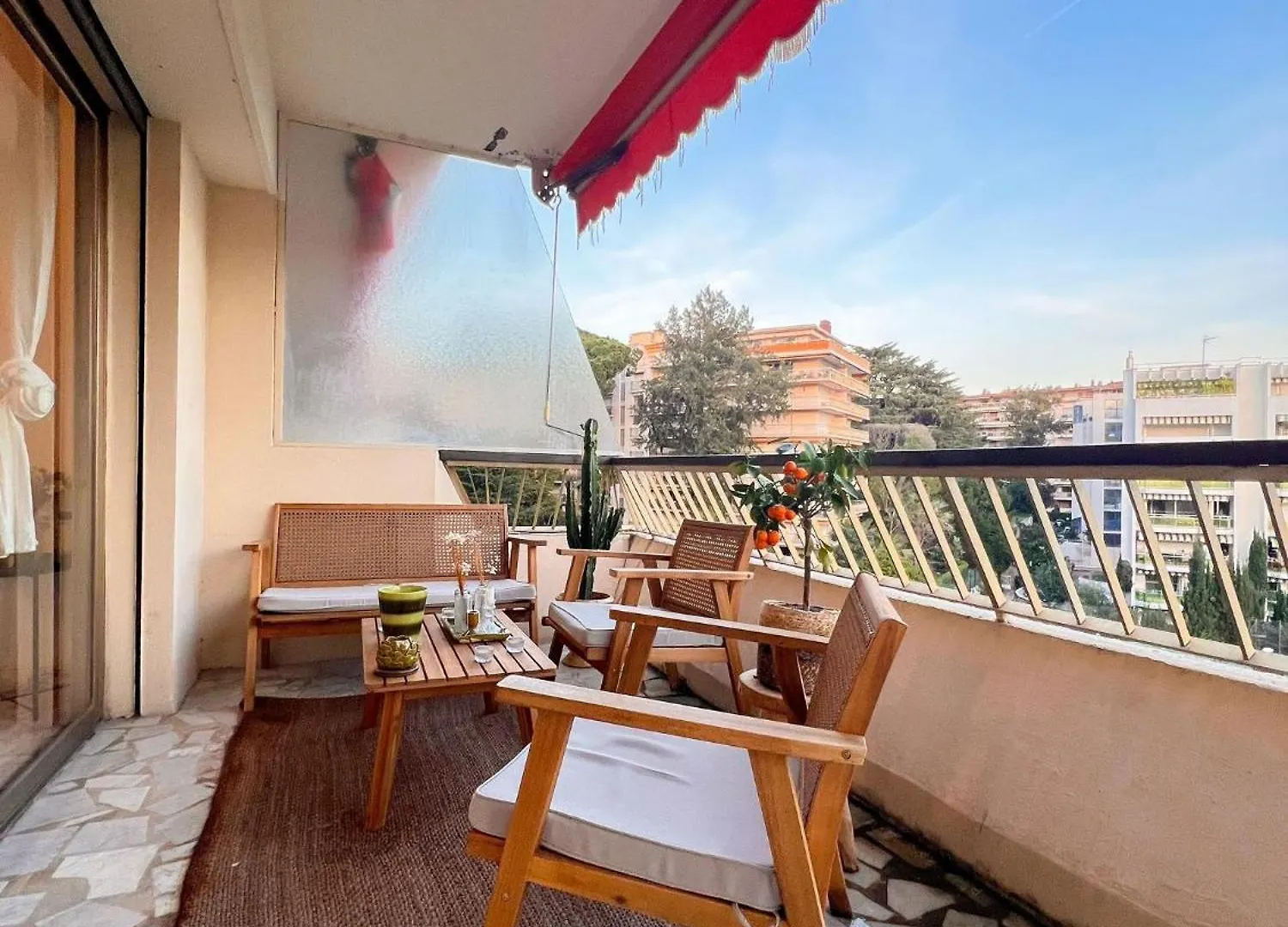Bel Appartement Tres Bien Situe Cannes Croisette contacts